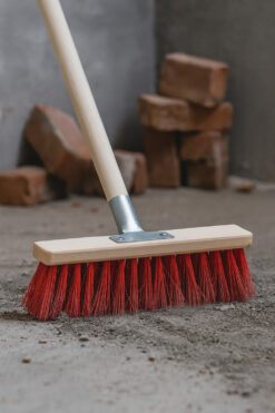 grobschmutz besen