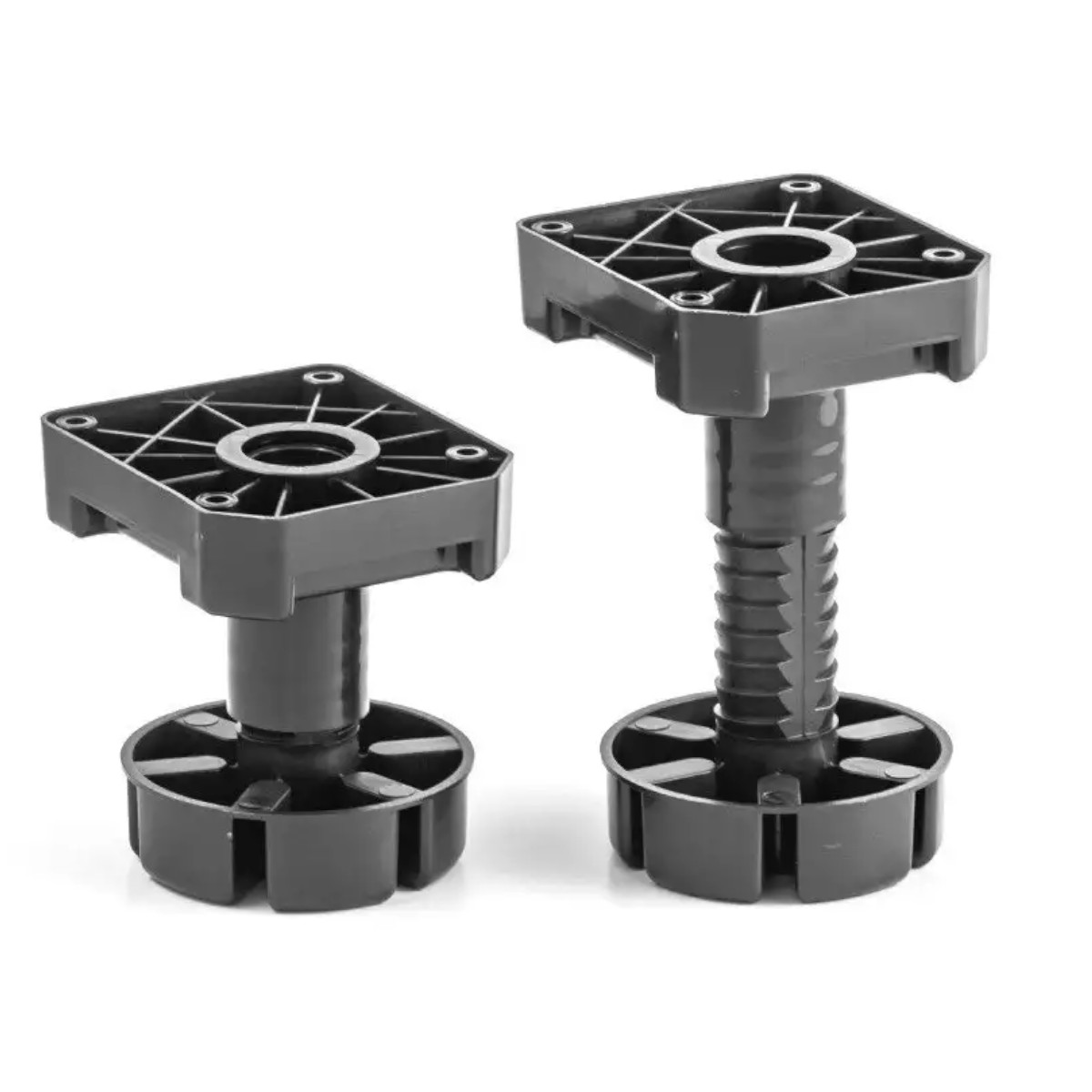 verstellbare Sockelfüße