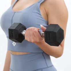 Ergonomisch geformte Fitnesshantel mit schützender Gummibeschichtung auf hellem Hintergrund.