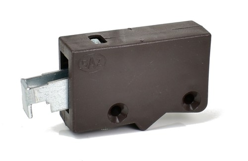 Montagebeispiel eines Schrankaufhängers – Anwendung in einem Hängeschrank