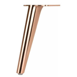 Nahaufnahme eines kupferfarbenen Möbelfußes aus schräger Seitenansicht, zeigt den glatten Kegel-Schaft mit weißer Kunststoffkappe und die quadratische Platte mit mehreren Bohrungen.