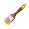 flachpinsel mit Holzgriff lackiert