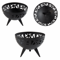 Brennende Feuerschale mit geometrischem 3D-Muster und Lichteffekt bei Nacht.